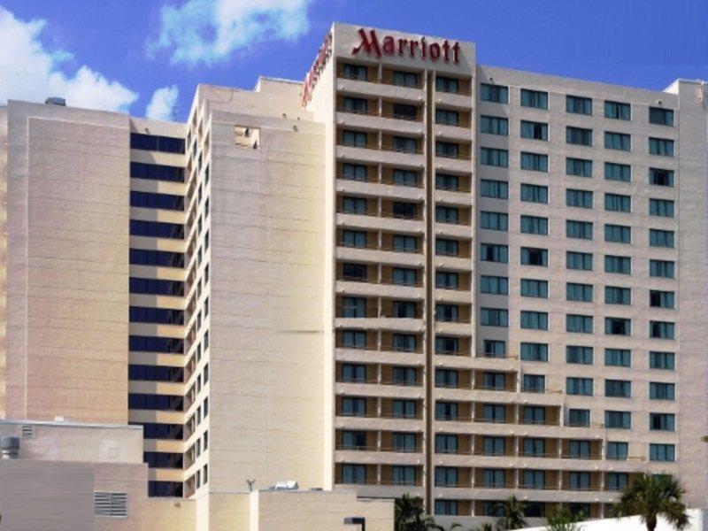 Fort Lauderdale Marriott North Hotel Exterior photo